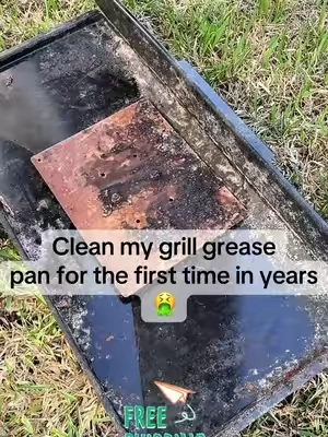 Scrubbed years of grill grease 😮‍💨 this dish rag got most of it off in one pass. I was just in a rush to tackle the deep, stuck-on spots — but it still handled business 🔥 and it’s only $4.99 for TEN rags… with free shipping! 🧼💥

 .                                                                     . #CleanTok #DeepClean #GrillCleaning #SatisfyingClean #ASMRcleaning #TikTokMadeMeBuyIt #BeforeAndAfter #CleaningHacks #KitchenReset #HomeTok #CleaningMotivation #sahm #tiktokshop 
