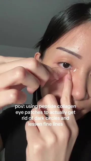 collagen eye patches help to get rid of undereyes dark circles, eye bags, reduce fine lines😮‍💨🫶🏻 #eyepatch #eyepatches #collagen #collagenviral #undereyebags #undereyecircles #koreanskincare #skincareproducts #skincaretips @COSRX Official @COSRX US 
