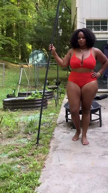 The swimwear is the main character in this video… ignore everything else 😂 #aleumdrfashion #tiktokshopsummerturnup #swimwear #tiktokshopcreatorpicks 