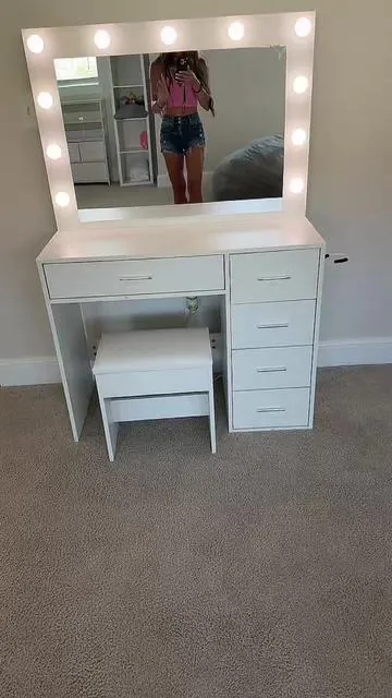 This 5 drawer vanity desk is beautiful. It took me a couple hours to put it together so I’d recommend 2 people. It would go allot faster. Free shipping and fantastic quality. 10/10 recommend. #vanity#vanitywithlights #fusoufurniture #makeupvanity#tiktokshopcreatorpicks  