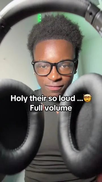 Cheap and good headphones #headphones #noisecancelling #tiktokshopheadphones #loud #headphonesbluetooth 