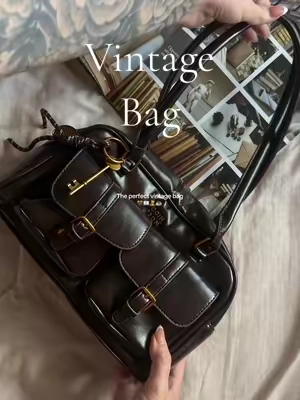 The prettiest vintage bag 🤎  #bag#purse#tiktokmademebuyit#spotlightfinds#dealsforyoudays #CapCut 