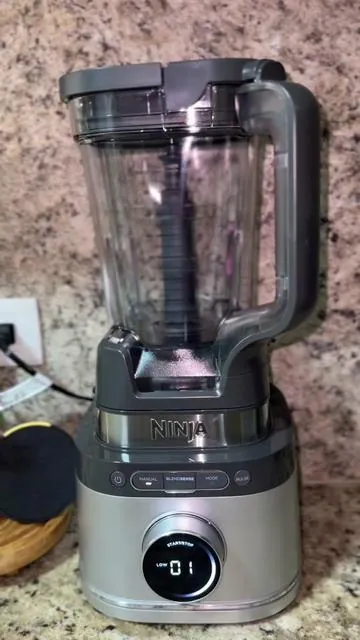 3 en 1. No necesitas tantos aparatos en tu cocina. Con este basta!  #ninja #ninjablender #ninjakitchen #kitchengadgets #smoothie #kitchenessentials #tts 