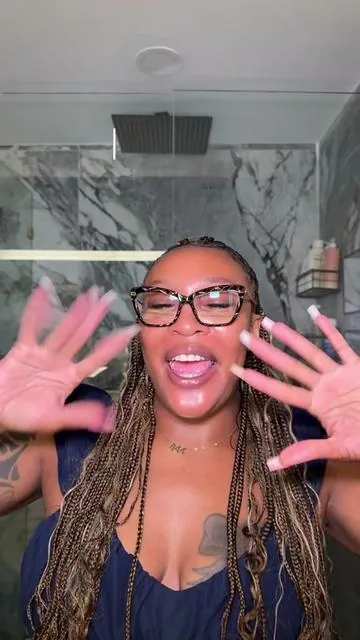 always here to help so drop any & all questions 🙂‍↕️👏🏾🧼 #terreeann #fyp #viral #showerroutine #blackgirlshowerroutine #hygienetips #showertok #showertiktok #selfcare #dealsforyoudays #tiktokshopcreatorpicks 