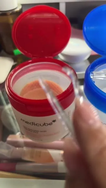 Throw them in the fridge right before you use it for a cooling effect  #medicube #medicubeskincare #medicubetonerpad #tiktokshopcreatorpicks #dealsforyoudays 