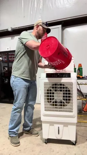 Vevor Swamp Cooler #vevor #vevortools #vevorttshop #evapcooler #swampcooler #shopfan #automotive #automotivetechnician #mechanic #mechaniclife #mechanicsoftiktok 