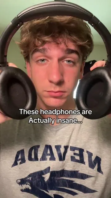 These are crazy.. #headphones #noisecancelling #loud #tiktokmademebuyit #tiktokshop 