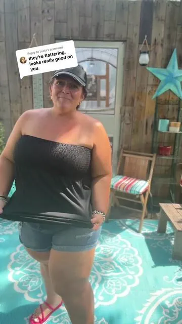 Replying to @Lucia  thank you! I love these tube tops and actually just order some more colors 😅❤️ they are just so nice and comfy too.  . #SummerTurnUpHome #TikTokShopCreatorPicks #TikTokShopSummerTurnUp #dealsforyoudays #tubetops #tubetopsets #tubetopsummer #summeroutfit #plussize #plussizefashion #plussizetiktok #curvyfashion #tiktokfashion #plussizeclothes 