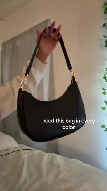 the perfect shoulder bag. #foryou #purse #trendyy 