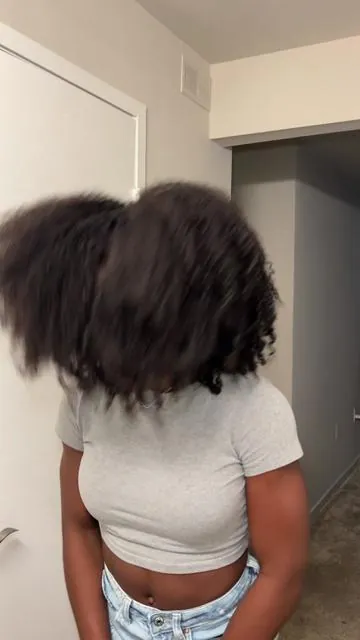 sometimes you get tired of your standard fro 😌 @oqhairshop #xyzbca #fyp #naturalhair #fypシ #naturalhairstyles #blackgirl #type4hair #washngo #4chair #afro #vpartwig #halfwig #afrocurlyhair #tiktoktopwigs 