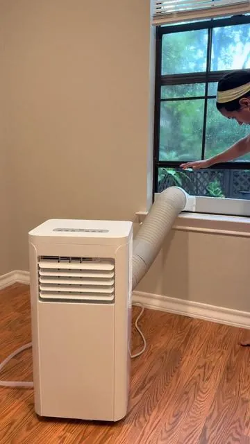 Best decision I ever made, the summer is a breeze 😮‍💨 ##portableairconditioner##portablrac##zafroac##airconditioner##acunit##summerhacks##summerdiy##airconditioning##aircondition##acportableunit##tiktokshop##tiktokshopmademebuyit##tiktokshopflashsale##tiktokshopfinds##asheleyspam##asheley##asheleybaca##fypb#foryoupage##foryou##viral##viralvideo##fypシ