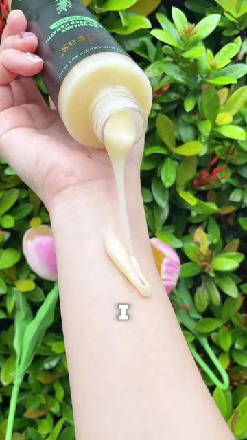 The #shampoo recommended by my doctor friend is really good. Friends with severe #hairfall must try it.#hairgrowth #antihairfall #bald#cozyvibes#effortlessbeauty