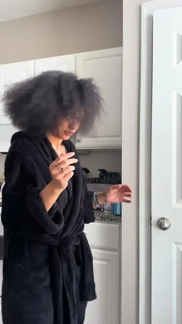 My doctor told me start taking a prenatal and I found a @MaryRuth's prenatal and Postnatal multivitamin and my hair been getting so thick! 🙌🏼 I’m not a doctor this is just for entertainment TikTok 🥰 