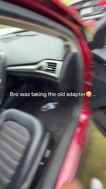 #tiktokshop #cartok #trucktok #carsoftiktok #trucksoftiktok #carplay #wireless #tiktokshopcreatorpicks #dealsforyoudays 