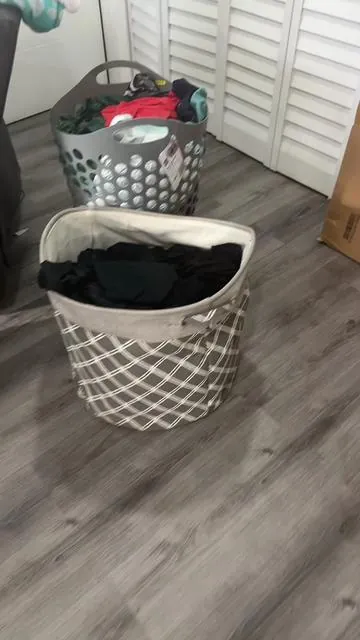 Omg these are amazing ! #laundrytok #laundryhack #laundrybasket 