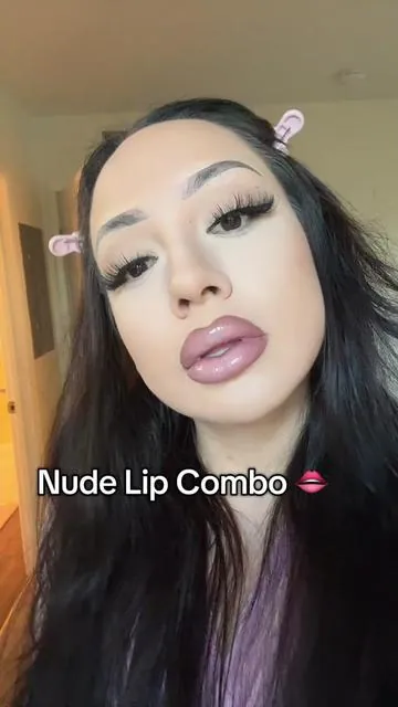 Lip combo tutorial #makeuptutorial #fypシ  #lipcombo 