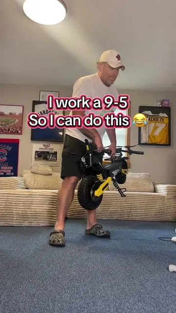 Adult sized scooter #scooter #escooter #electricscooter #scooter #ebike #motorcycle #dealsforyoudays #tiktokshopcreatorpicks 