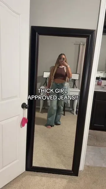 Yay, they passed the thick girl check!! #fashionnova #jeans #tiktokshopcreatorpicks #dealsforyoudays #baggyjeans #thickgirl #fashionnovajeans 