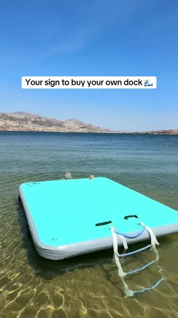 I never knew water docks existed until now but I’m so happy we got one!! #lakedays #azliving #arizona #waterdock #dealsforyoudays #inflatablewaterdock 