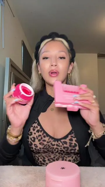 🫧🧴Medicube’s glow in a week set! 🪩For glass skin🙌🏼🤩All of their new and improved viral products in one big bundle! 📦✨#medicubeglowingskinessentials #medicube #medicube #medicubetiktokshop #medicubeglassskin #medicubebundle #medicubeskincare #medicubecapsulecream #capsulecream #medicubepdrngeltonerpad #hypochlorousacidspray #glassskinroutine #oilcleanser #medicubesupersale #koreanskincare #viralkoreanskincare #tiktokshopcreatorpicks #tiktokshopfinds #tiktokshopmademebuyit #dealsforyoudays #ttsbeautybesties #creatorpickssuncare #funinthesun #tiktokshopnewarrivals 
