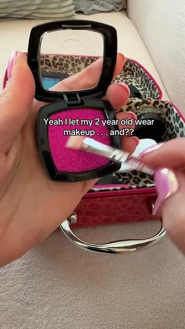 The best play makeup kit for girls💄✨ Right now it’s on sale for less than $25! #playmakeup #playmakeupkit #girlmom #toddlermom #girlythings #kidsmakeup #tiktokfinds #momfinds #giftideas #toddlerlife #dealsforyoudays 