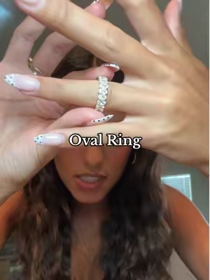 this ring is one of my favorite pieces of jewelry!! @PAVOI #tarnishfreejewelry #pavoijewelry #pavoirings #dealsfordays #dealsforyoudays #ovalring 