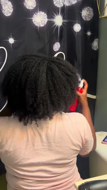 Wash day? Done in HALF the time! 👏🏽✨ This 2-in-1 hair dryer with a comfort comb is the secret to smooth, frizz-free hair without arm day at the bathroom mirror. 🫧💨 Treat your hair and your sanity — you deserve it! #LinkInBio 💁🏽‍♀️ #HairTok #HairHack #BlowDryer #NaturalHair #WashDay #HairRoutine #BeautyTools #TikTokMadeMeBuyIt #ViralFinds #FYPシ #FYP #DetanglingBrush #HairCareRoutine #HairDryerBrush #HairTransformation #creatorsearchinsights 