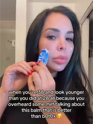 honestly thank you soooo much for putting me down on this stuff 🙌🏻 #antiaging #wrinkles #skincare #skincareroutine #skin #skintok #dealsforyoudays #fyp #fyppppppppppppppppppppppp 