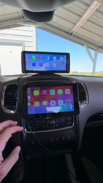 New CarPlay vs Old CarPlay #dashcam #carplay #carplayscreen 