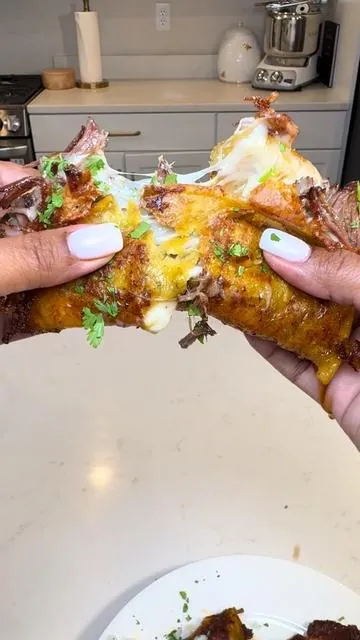 I love birria tacos and I love quick and easy dishes! N this way, makes it sooo quick and easy! Yall get yall birria bombs yet?? #birriabombs #ezbombs #birriatacos #quickandeasy 