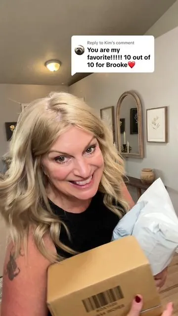 Replying to @Kim What an amazing comment! Thank you! ❤️ #tiktokshopcreatorpicks #dealsforyoudays #sweaterweather  #hoodies #backtoschool #falldealsforyou