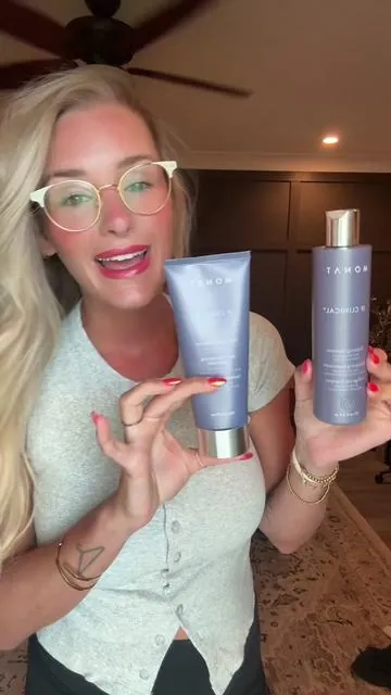 Take these tips and apply them in the shower! I swear it makes a huge difference in results  If you haven’t tried monat then here is your sign from a stylist! If you are dealing with thinning or shedding the bundle will help you so much  #hairstylistsoftiktok #haircare #monat #healthyhair #hairtips 