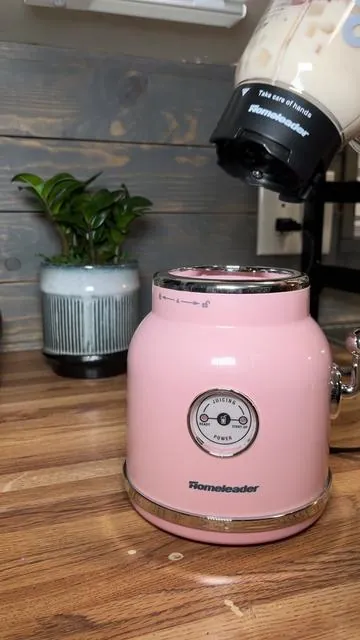 🍌🍓 #licuadora #licuadorarosita #cocina #smoothie #blender #pink #homeleaderpersonalblender #personalblender #tiktokshop #tiktokshopcreatorpicks #dealsforyoudays #dealsfordays #dealsforyou 