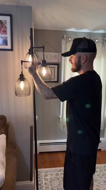 This lamp is perfect regardless of the light setting #lamp #dimmablelamp #dimlamp #affordablelamp 