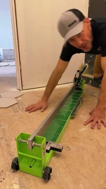 Scored and snapped over 10 ceramic tiles in seconds… then compared it to my sigma 👀 don’t sleep on this green beast. #tilecutter #vevor #tiktokshop #tileinstaller #dealsforyoudays 