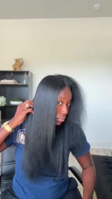 This FHI Handless Blow Dryer is changing my wash days! It’s lightweight, powerful, and super easy to use. Salon-quality results at home! Linked in my TikTok shop! #HairTok  #blowout #blowouthair #naturalhairtiktok #hairtools #haircare #tiktokshopcreatorpicks #blowoututorial #fhiheat #type4hair 
