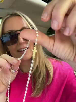 This dainty pearls and cross necklace is so perfect!✨ #tewiky #crossnecklace #pearlnecklace #pearljewelry #daintyjewelry #daintynecklace #necklacelayering #goldjewelry #affordablejewelry #necklaces #necklacestack #accessories #christianjewelry #tiktokshopcreatorpicks #TikTokshopbacktoschool #tiktokmademebuyit #dealsforyoudays #spotlightfinds #giftsforher 