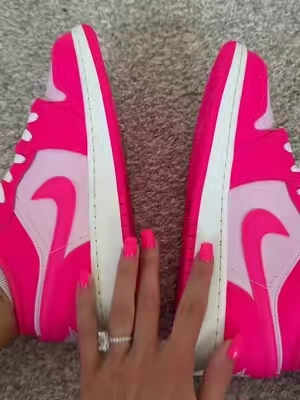 WOWOWOWOW @Fly Kicks 