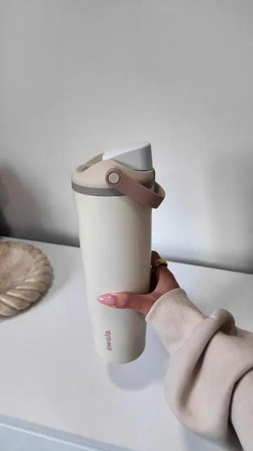 new owala free sip vs the old ✨ lightly toasted is the perfect shade 40oz • cup holder friendly • top or side handle • upgraded lock #creatorsearchinsights #tiktokshopcreatorpicks #owala #waterbottle #tiktokshop