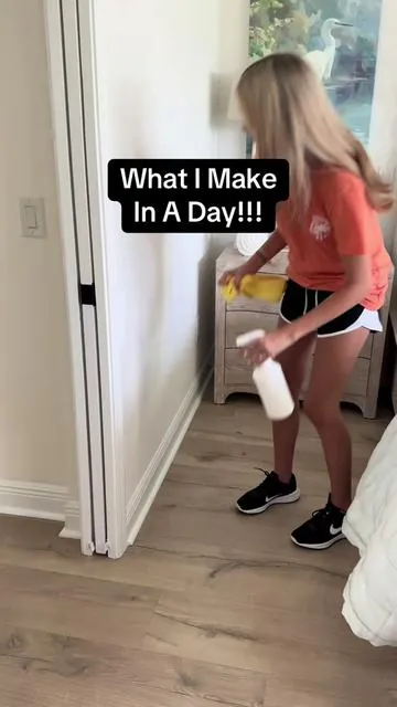 What I make in a day as a house cleaner! #mopping #cleaninghacks #cleanwithme #housecleaner #creatorsearchinsights 