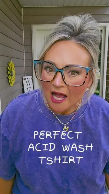 This acid wash tshirt is blowing up all over tiktok for good reason! Don't miss out!@Holafish US  #tshirt #acidwashtshirt #oversizedtshirt #outfitideas #tiktokfinds #CapCut 