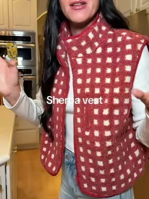@TanmingFashion passed the fall vibe check with this Sherpa vest 🍂🍂🍂 #sherpavest #fallvest #fallsty #falloutfit #checkeredvest #SuperBrandDay #TikTokshopbacktoschool #superbranddaydfyd 