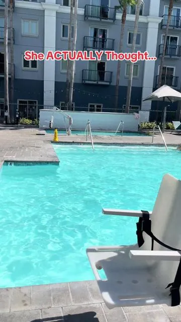 Oh what I won’t do to get my wife to think I’m anything but smart! She really thought I just jumped in the water with my normal @HeyDudes on🤣 but real talk…these Hey2O’s from HeyDudes look amazing and are super comfortable for water shoes! They drain super quick and dry quickly too! #heydude #mensshoes #watershoes #shoesformen #shoes 