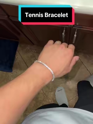 diamonds dancin😮‍💨 #tennisbracelet #jewelry #mensjewelry #bracelet #mensfashion #spotlightfinds 