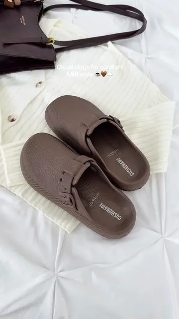 great for when you’re on your feet all day! 🤎 @Cushionaire #clogs #clogshoes #cloudslippers #comfyshoes #slides #slippers #trendyshoes #cushionaire #fallshoes #fallfashion #fallstyle #tiktokshopcreatorpicks