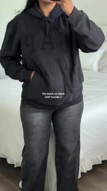 Wearing a size large in this hoodie from Gap 🖤 they have so many other colors in this hoodie and tall options for the sizing as well so if you’re taller this hoodie is definitely tall friendly. Gap hoodies are a classic and so comfortable #gaphoodie #gapclothing #hoodies #gaphoodies #hoodie #hoodieseason #oversizedhoodie #hoodieszn 