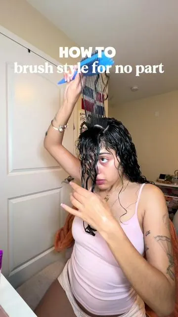 Replying to @_xplr_salvina THE MIDDLE part isn’t permanent let me show you how to get rid of it using @BounceCurl volume brush!  #volume #curlyhairroutine #3bhair #curls #nomiddlepart #3bcurls #curlyhairtutorial #bouncecurl #bouncecurlbrush 