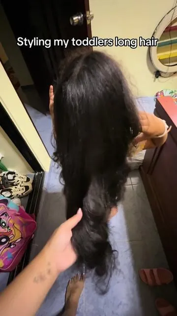 Styling my toddlers long curly hair #waistlengthhair #curlyhair #onionshampoo #hairtreatment #hairproducts #haircare 