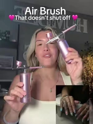 The easiest way for a airbrush onbre finish!!! Acetone will ruin the airbrush and it will eventually ruin. This is the only airbrush that has been fighting the fight!!#airbrushnails #nailtechcheck #nailarttutorial #nailhelp #nailtechissues 