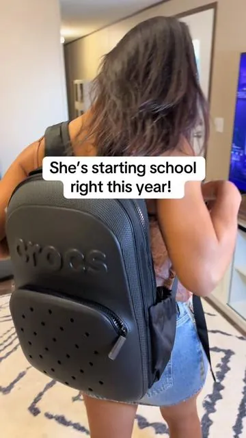 She’s gotten so many compliments this year on her new crocs backpack 🎒 #crocsbackpack #crocs4life #crocs #backpack #backtoschool #backtoschoolshopping #backtoschoolhaul 